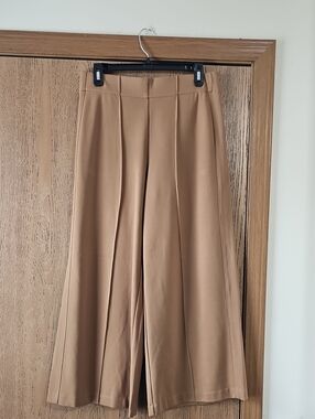 Jones New York Camel Cropped Wide-Leg Pants